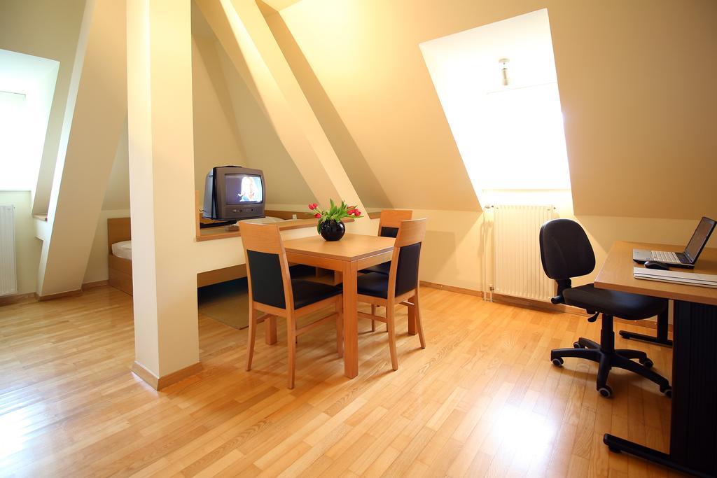 Apartments Villa Boltez Kranj Pokój zdjęcie