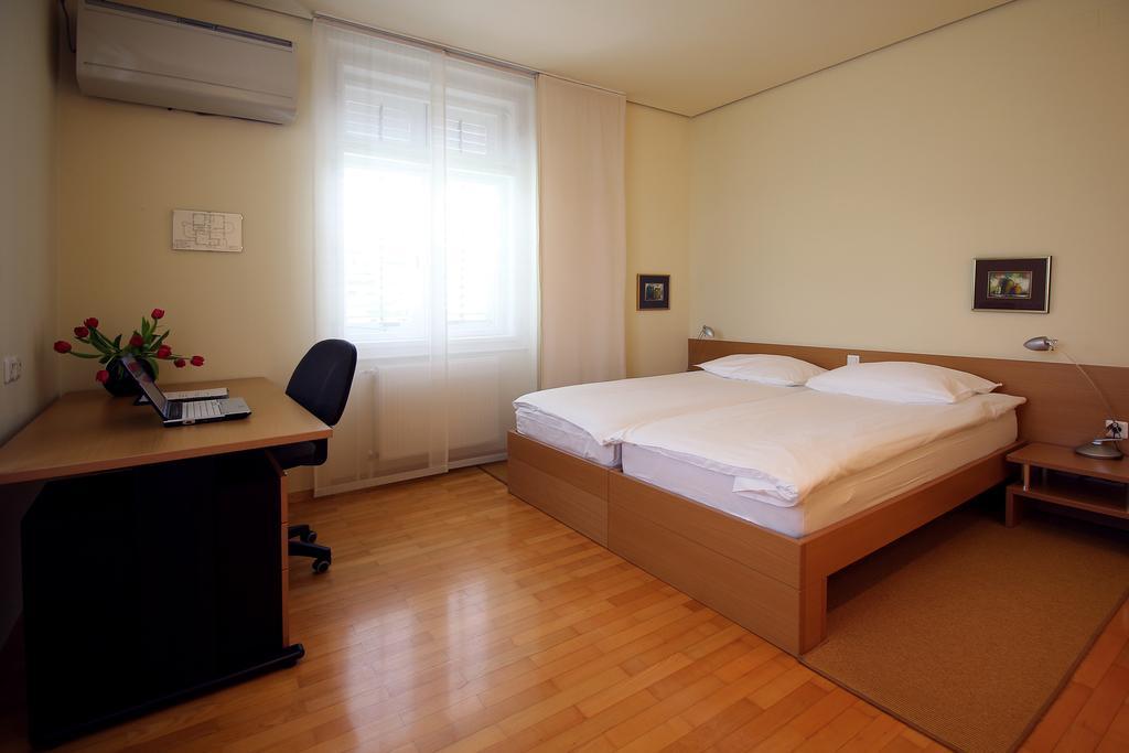 Apartments Villa Boltez Kranj Pokój zdjęcie